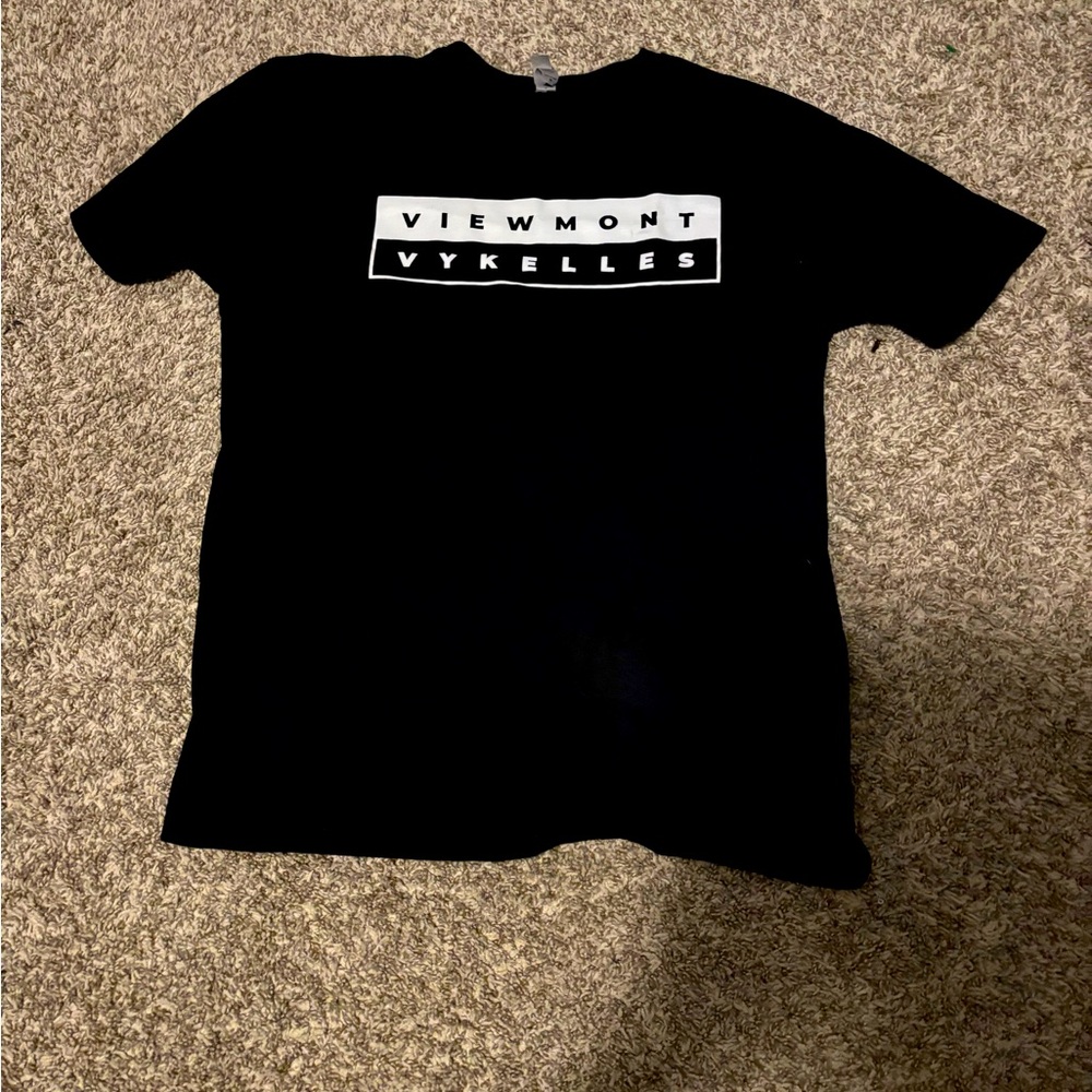 T- shirt